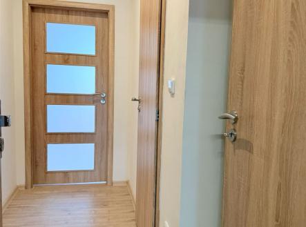 Pronájem bytu, 1+kk, 35 m²