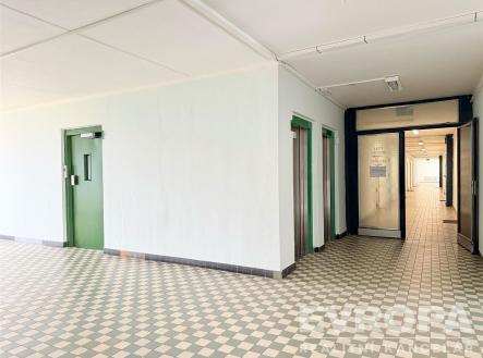 Pronájem bytu, 1+kk, 35 m²