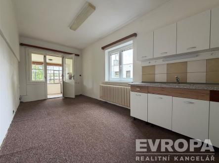 Pronájem bytu, 1+kk, 27 m²