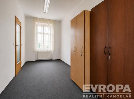 Pronájem kanceláře, 67 m²