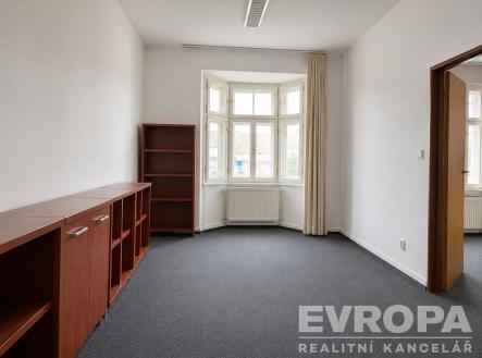 Pronájem kanceláře, 67 m²