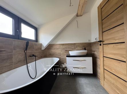 WhatsApp Image 2025-11-21 at 08.57.31 (22)