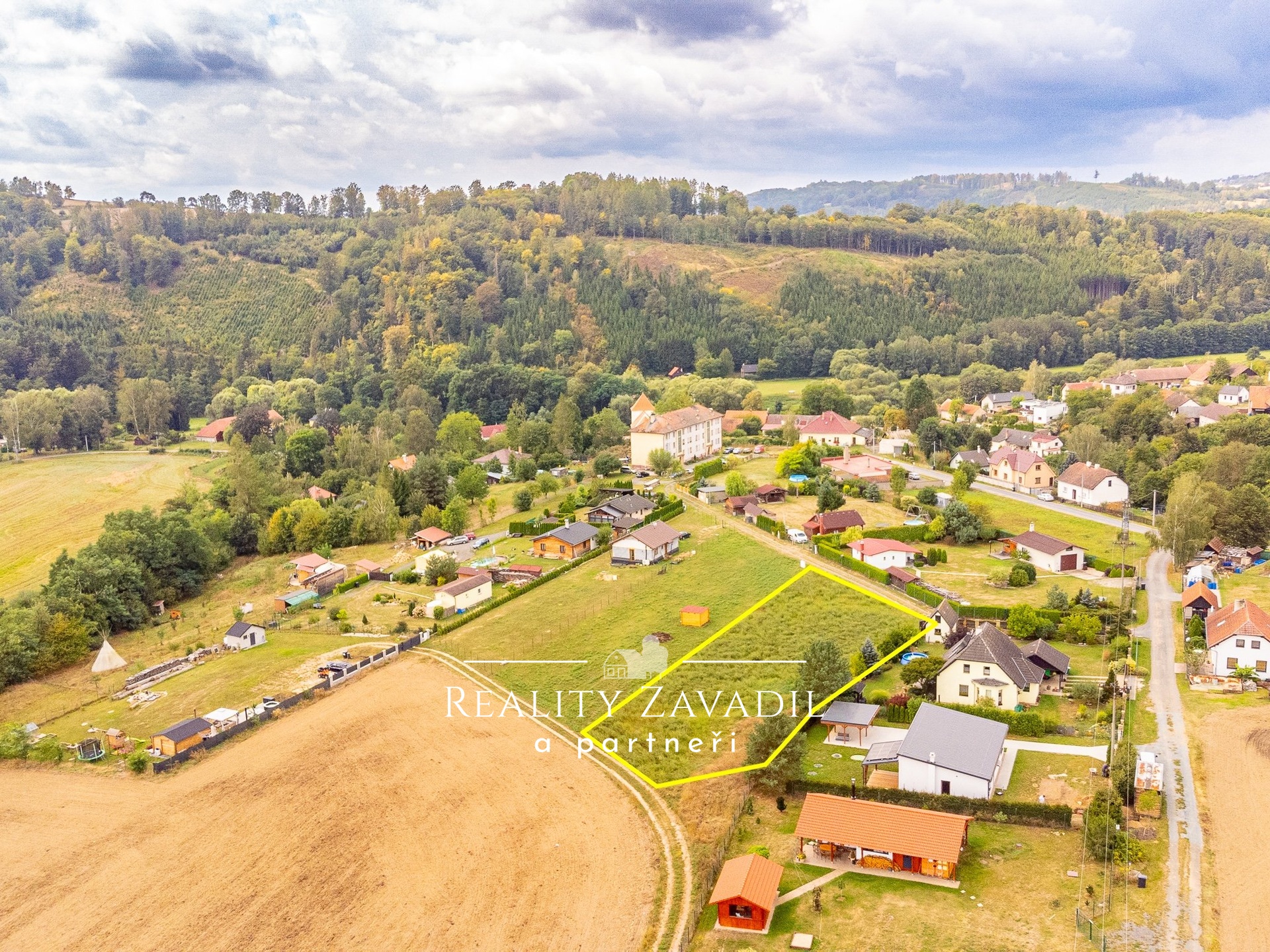 Prodej stavebního pozemku 1 868 m², Soběšín