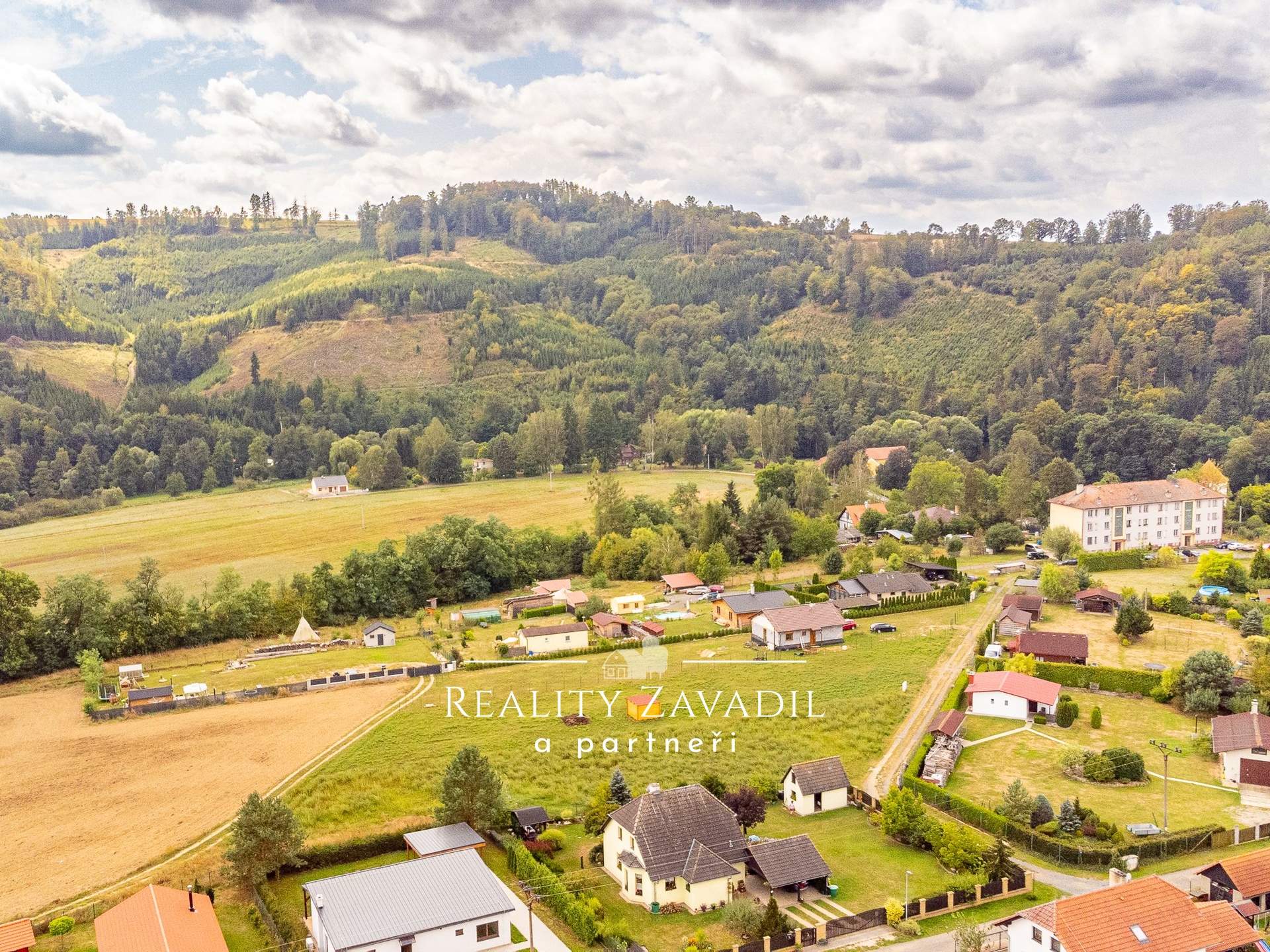 Prodej stavebního pozemku 1 868 m², Soběšín