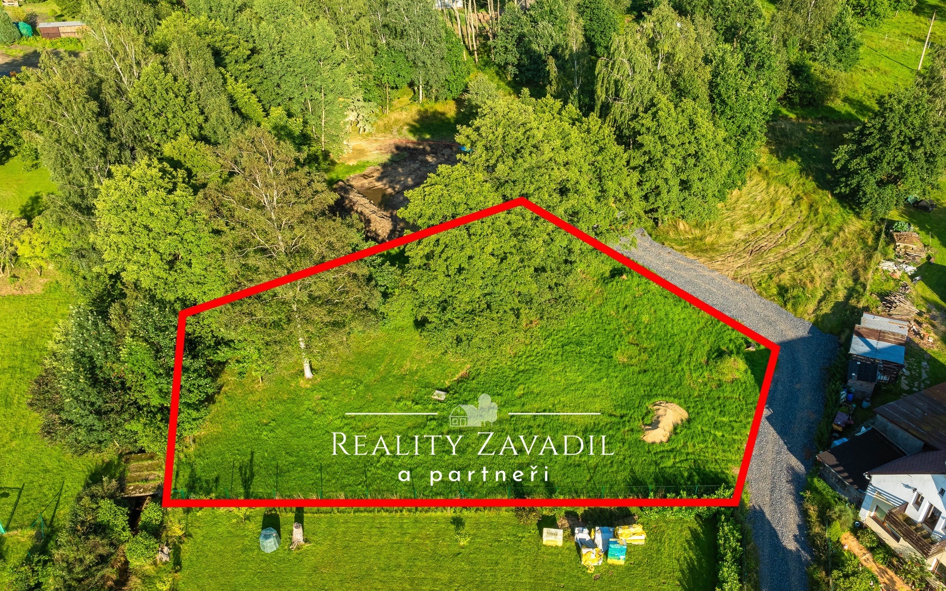 Prodej stavebního pozemku 1 335 m², Nové Město pod Smrkem