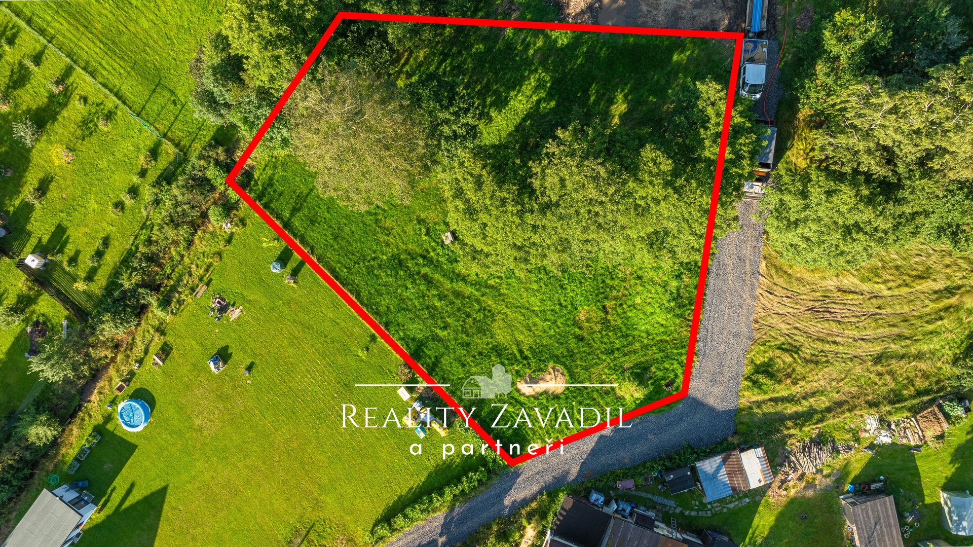 Prodej stavebního pozemku 1 335 m², Nové Město pod Smrkem