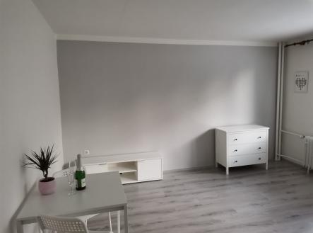 Pronájem bytu, 1+kk, 30 m²