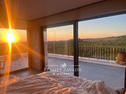 Masterbedroom_Afternoon