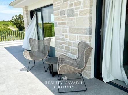 e53164cd-415b-4509-b11b-52e7c27d7693