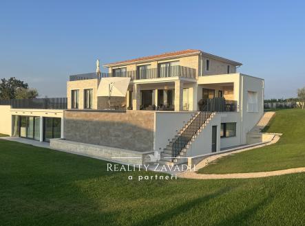 HouseOutdoor