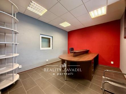 Pronájem komerčního objektu, sklad, 160 m²