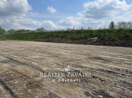Prodej pozemku pro komerční výstavbu, 2 900 m²