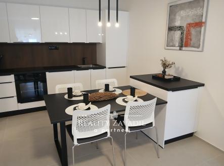 Pronájem bytu, 2+kk, 61 m²