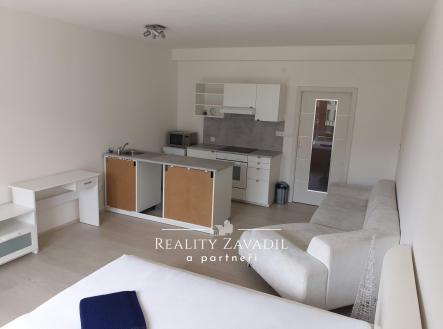 Pronájem bytu, 1+kk, 38 m²
