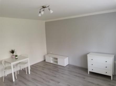 Pronájem bytu, 1+kk, 30 m²