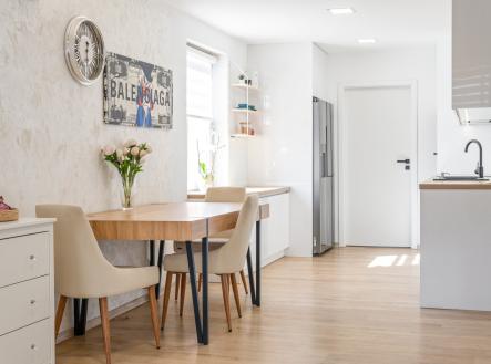 Obývací pokoj s jídelnou