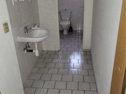 Prodej kanceláře, 980 m²