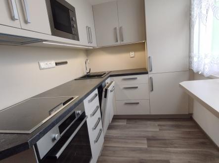 Pronájem bytu, 3+1, 57 m²