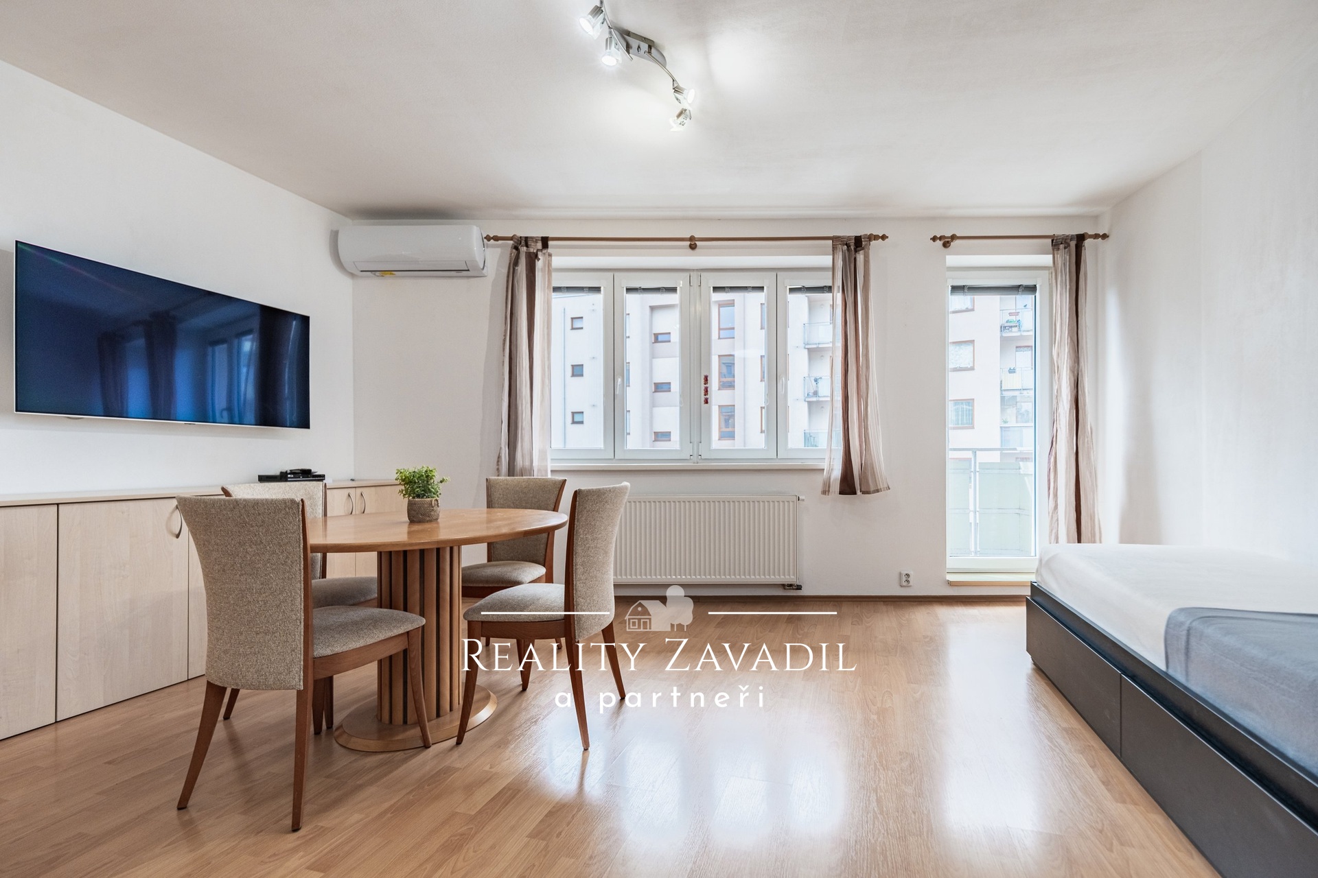 Prodej bytu 1+kk 36 m², Praha - Hostivař, Ul. Bratislavská