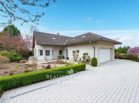 Pronájem domu/vily, 271 m²