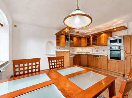 Prodej domu/vily, 295 m²