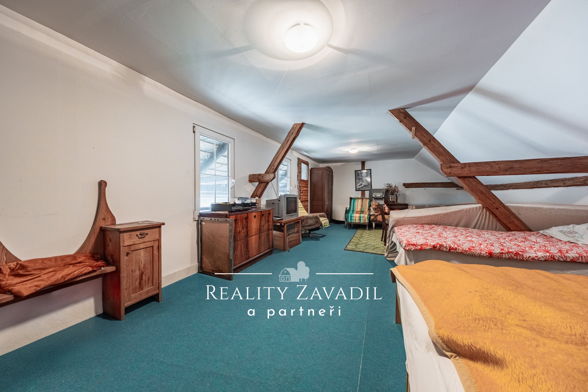 Chalupa 140 m² se stodolou a dílnami, pozemek 796 m², Dolní Cerekev