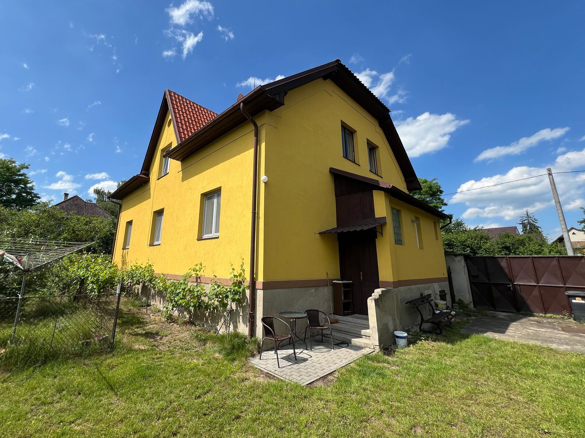 Prodej rodinného domu 210 m², pozemek 1084 m², Dřísy