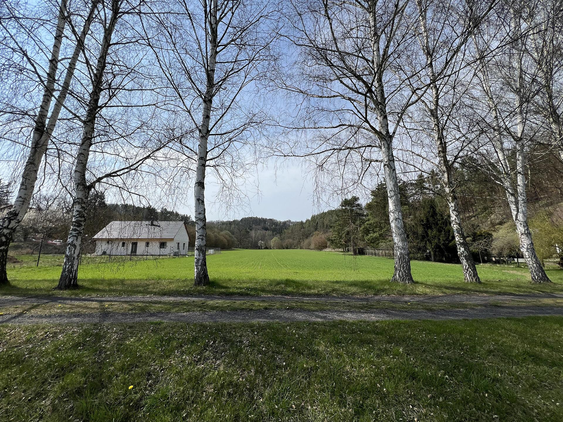 Prodej stavebního pozemku 1750 m² CHUDOLAZY