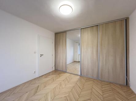 Pronájem bytu, 3+1, 58 m²