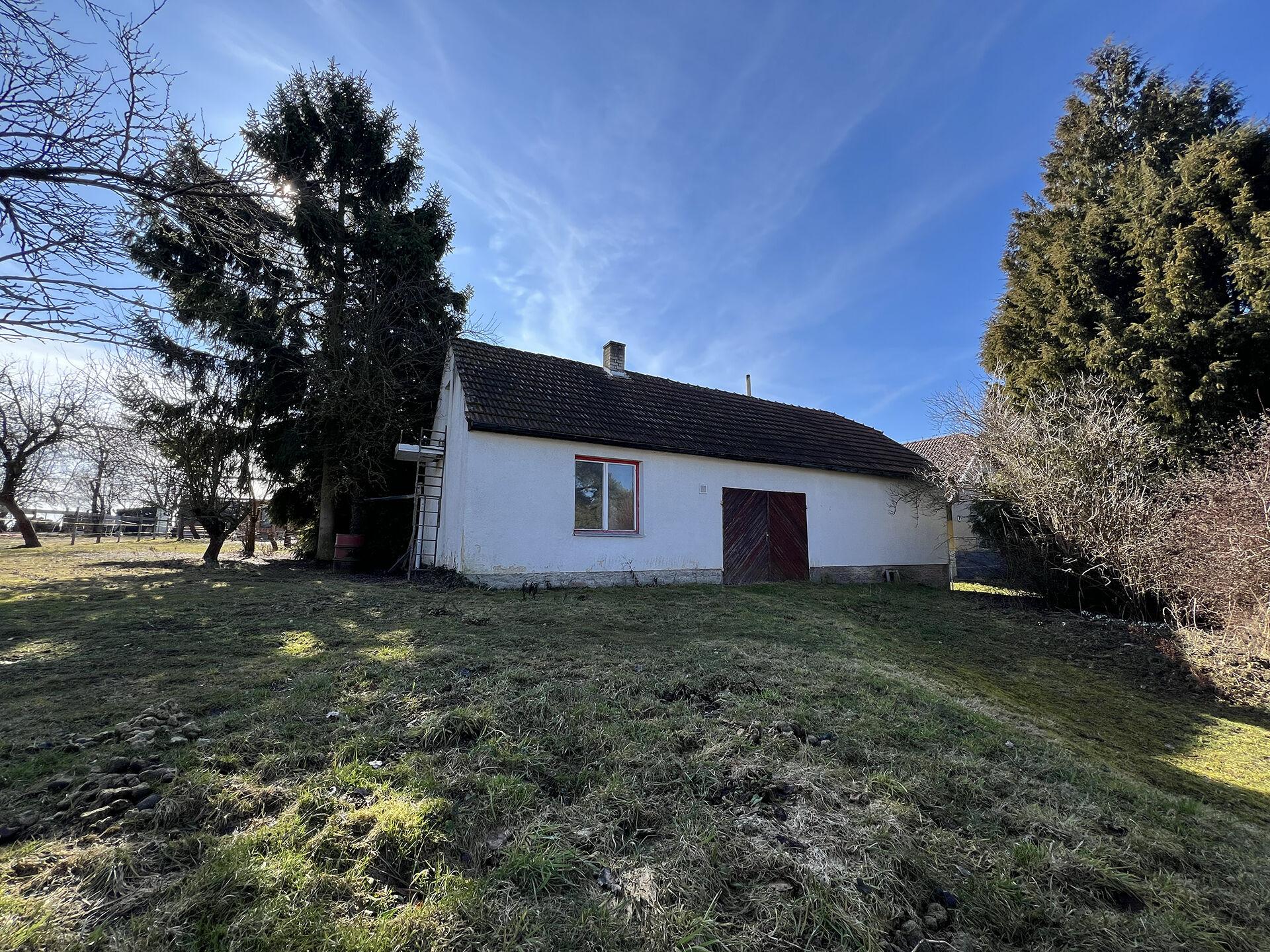 Prodej rodinného domu 180 m², pozemek 2 409 m², Miletín, Onomyšl