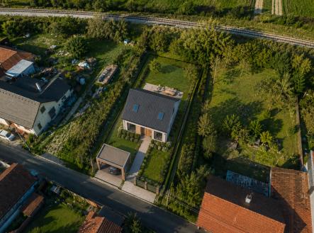 Prodej pozemku pro bydlení, 768 m² obrázek