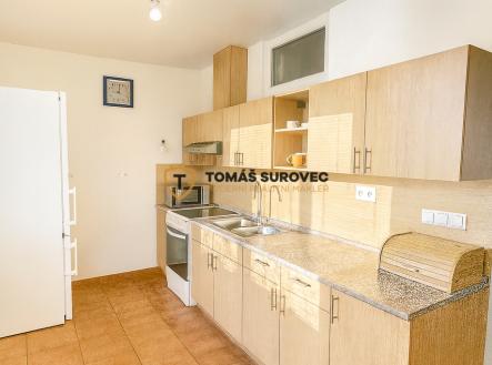 Pronájem bytu, 3+kk, 90 m²