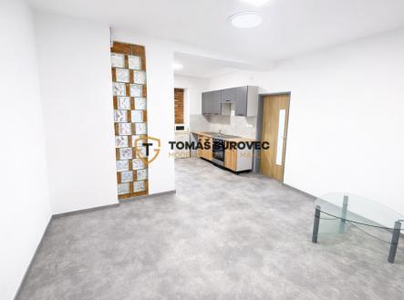 Pronájem kanceláře, 64 m²