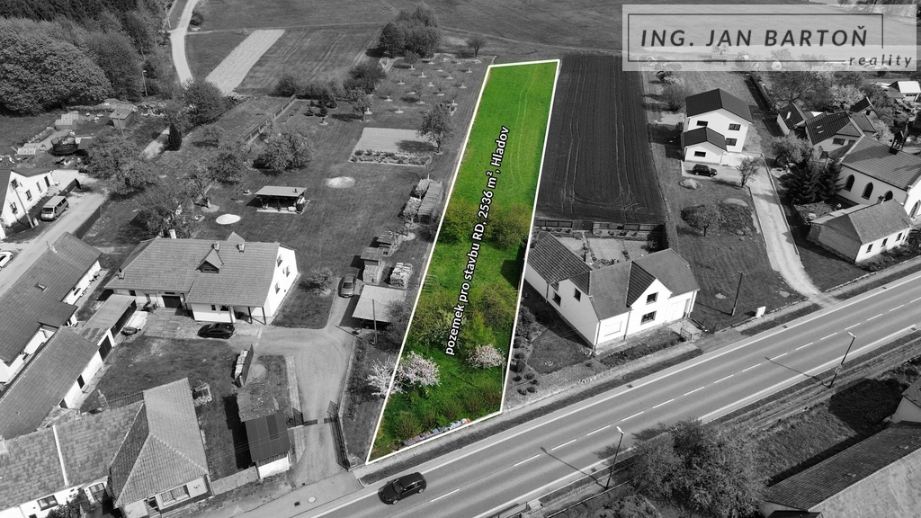 pozemek-od-silnice-popis-cb.jpg