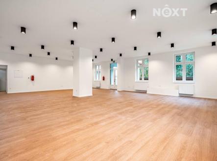 Pronájem komerčního objektu, jiný, 2 279 m²