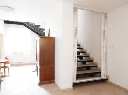 Pronájem kanceláře, 74 m²