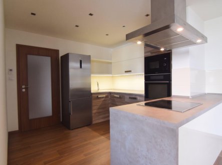 Pronájem bytu, 3+kk, 86 m²