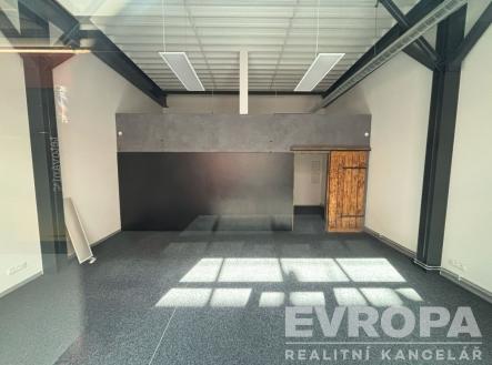 Pronájem - obchodní prostor, 50 m²