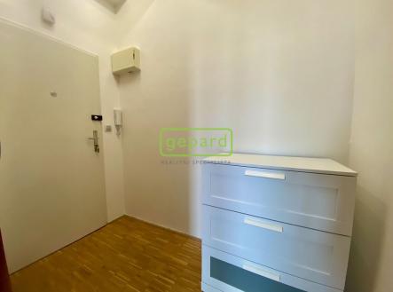 Pronájem bytu, 1+kk, 27 m²