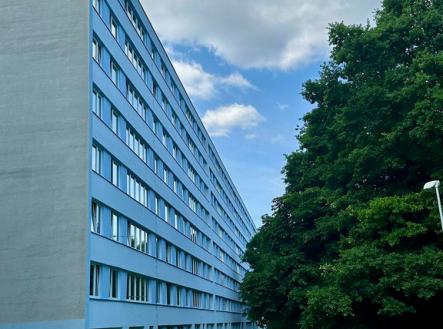 zadni-cast-domu-foto-od-hriste.jpg