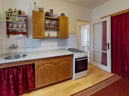 byt-31-svojsikova-29-teplice-kitchen.jpg