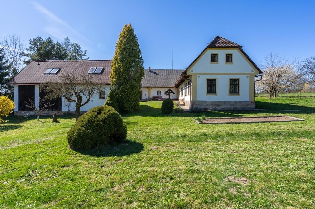 dvur-kralove-foto-final-2.jpg