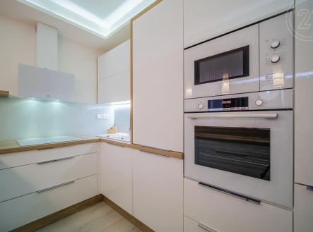 Pronájem bytu, 2+kk, 56 m²