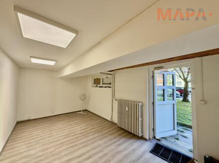 Pronájem komerčního objektu, jiný, 28 m²