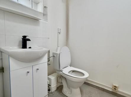 Pronájem komerčního objektu, jiný, 28 m²