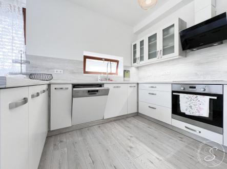 Pronájem bytu, 4+kk, 114 m²