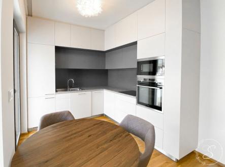 Pronájem bytu, 2+kk, 56 m²