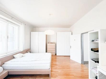 Pronájem bytu, 3+kk, 79 m²