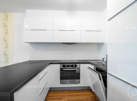 Pronájem bytu, 2+kk, 56 m²