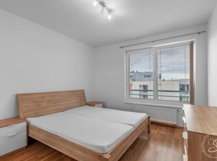 Pronájem bytu, 2+kk, 56 m²